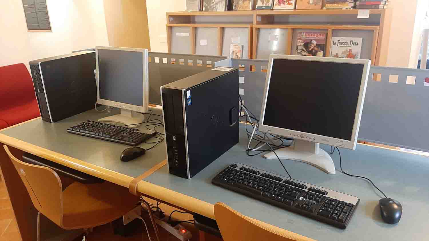 Postazione fissa PC Biblioteca di Villa Minozzo 